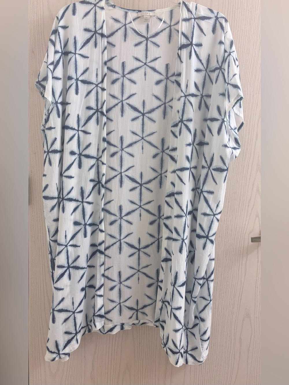 LOFT White Kimono with Navy Geometric Starburst Print
